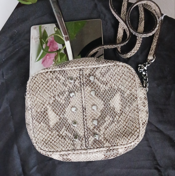 Michael Kors Python Embossed Crossbody LIKE NEW - Picture 10 of 10